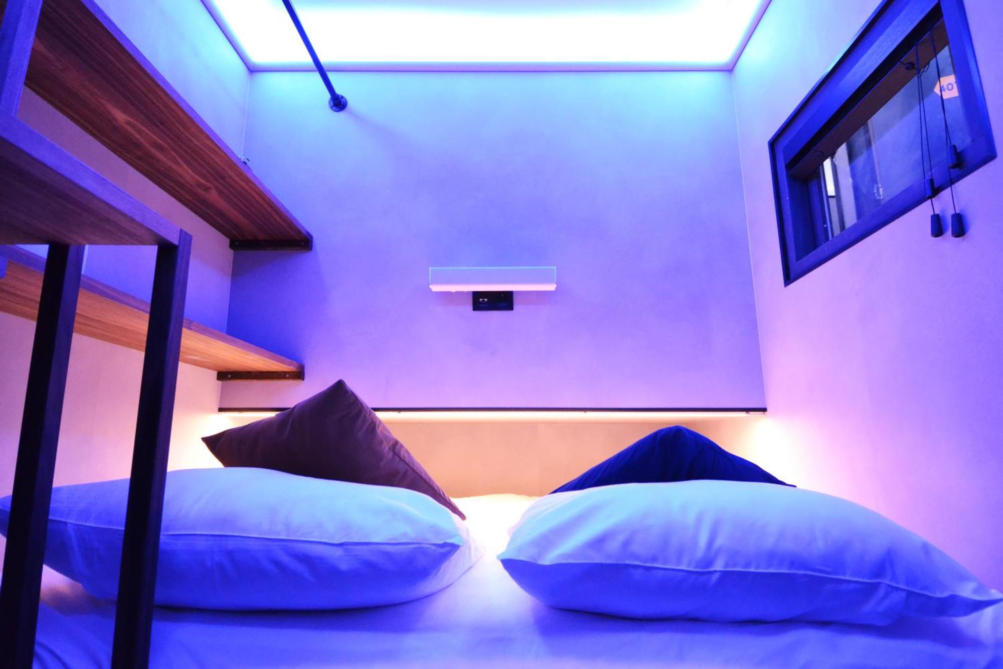 The Hyve Capsule