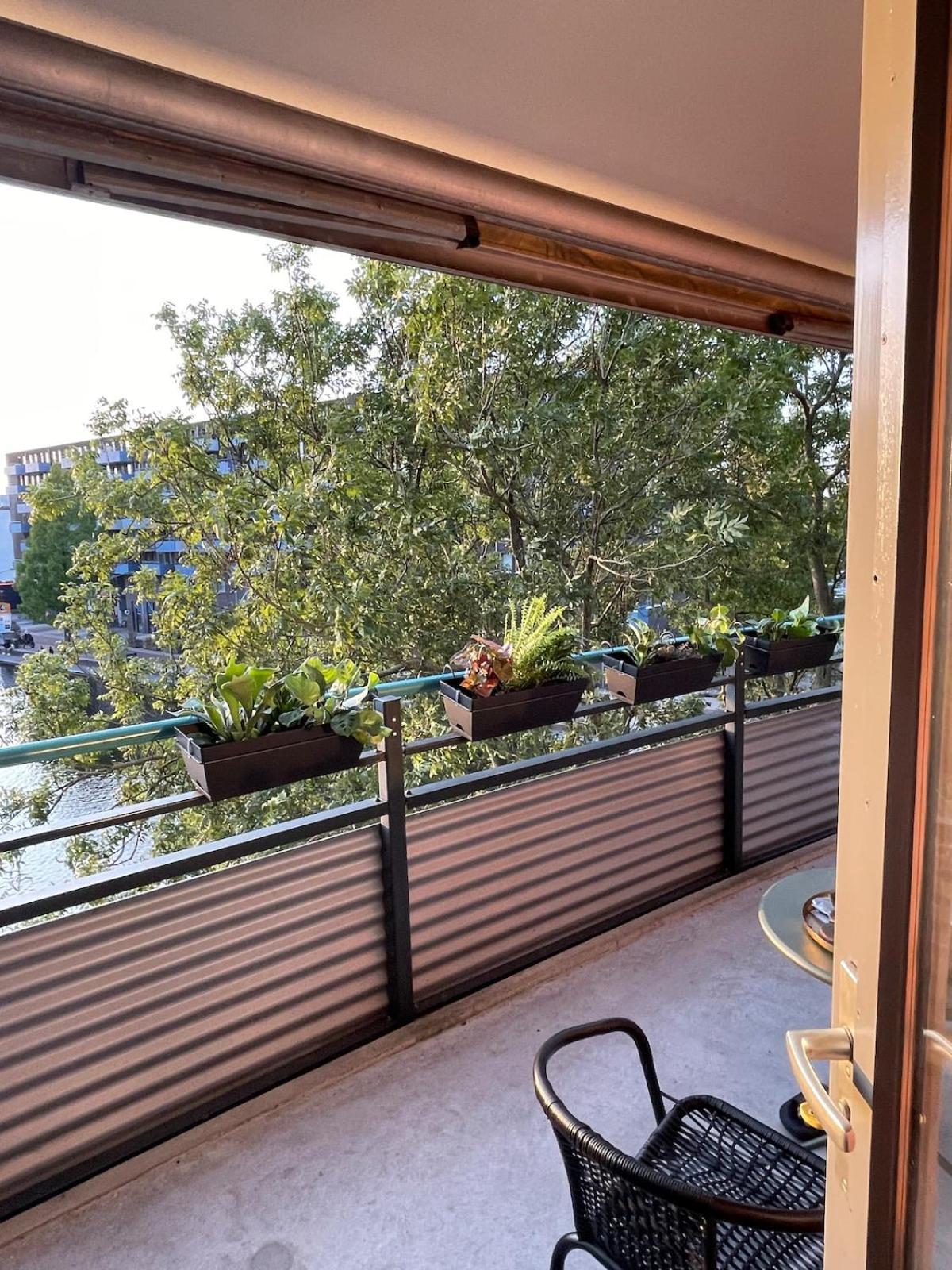 Apartment Large West With Balcony *