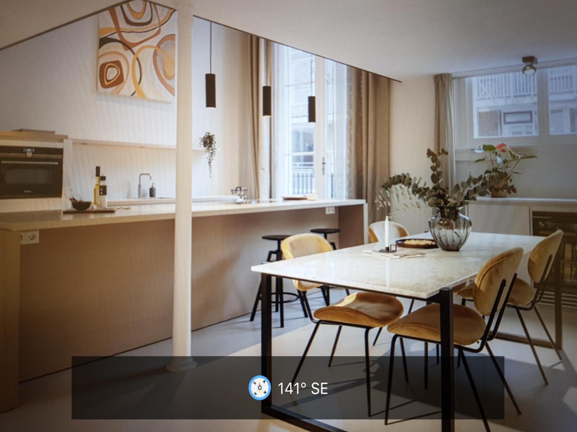 Canal District - 9 Streets Guest house *