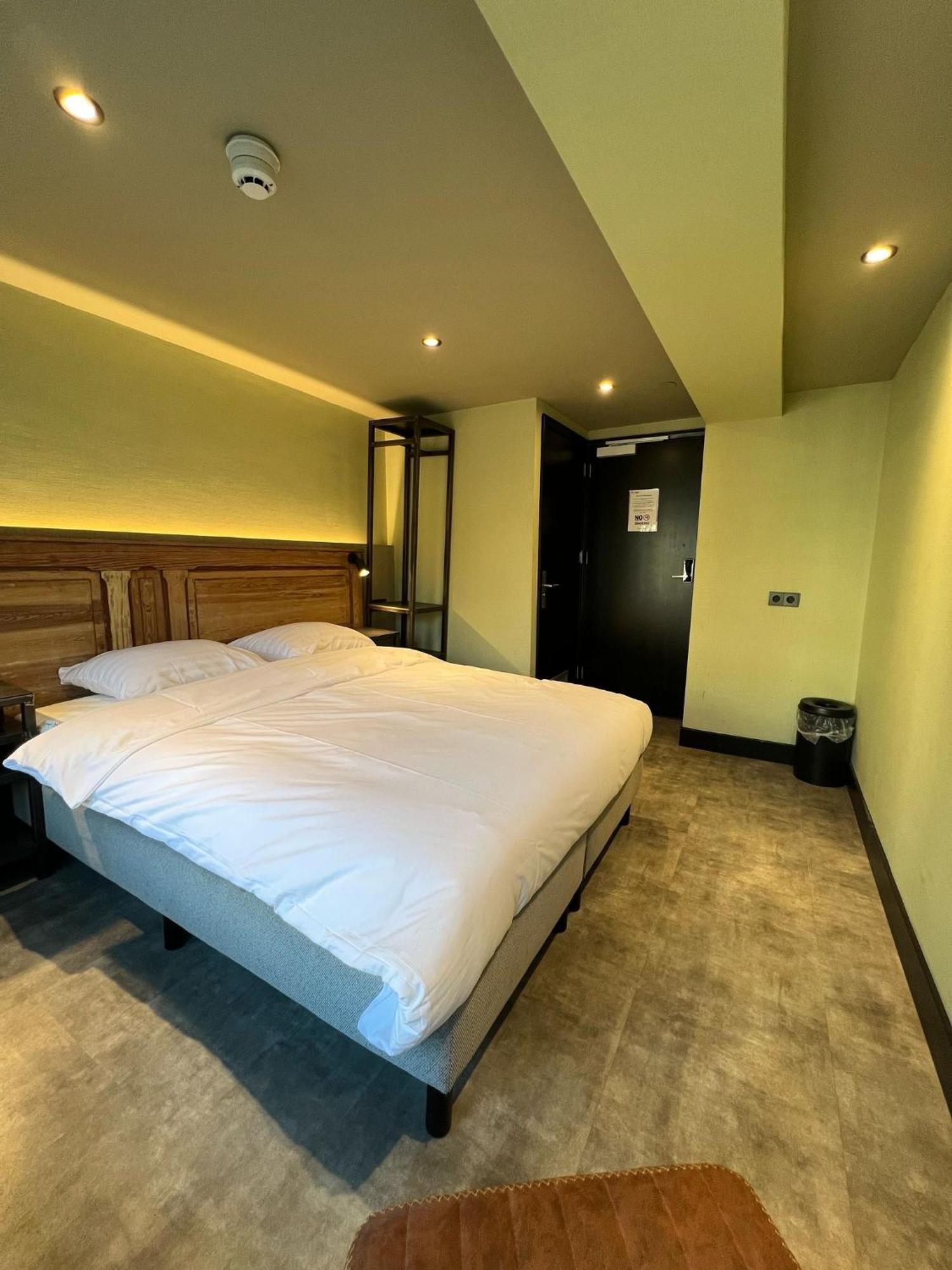 Amigo Hotel 2*