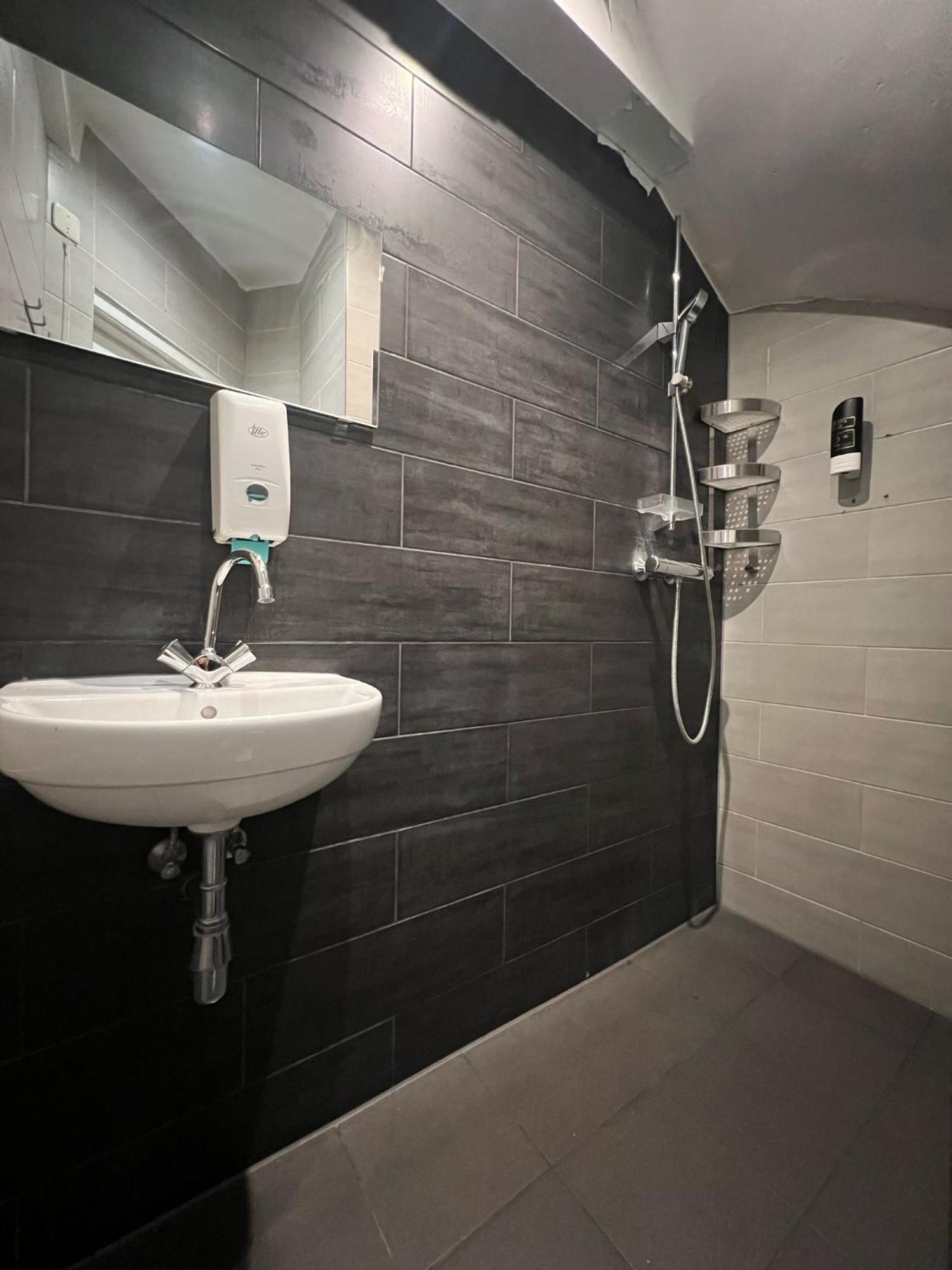 Amigo Budget Albergue *