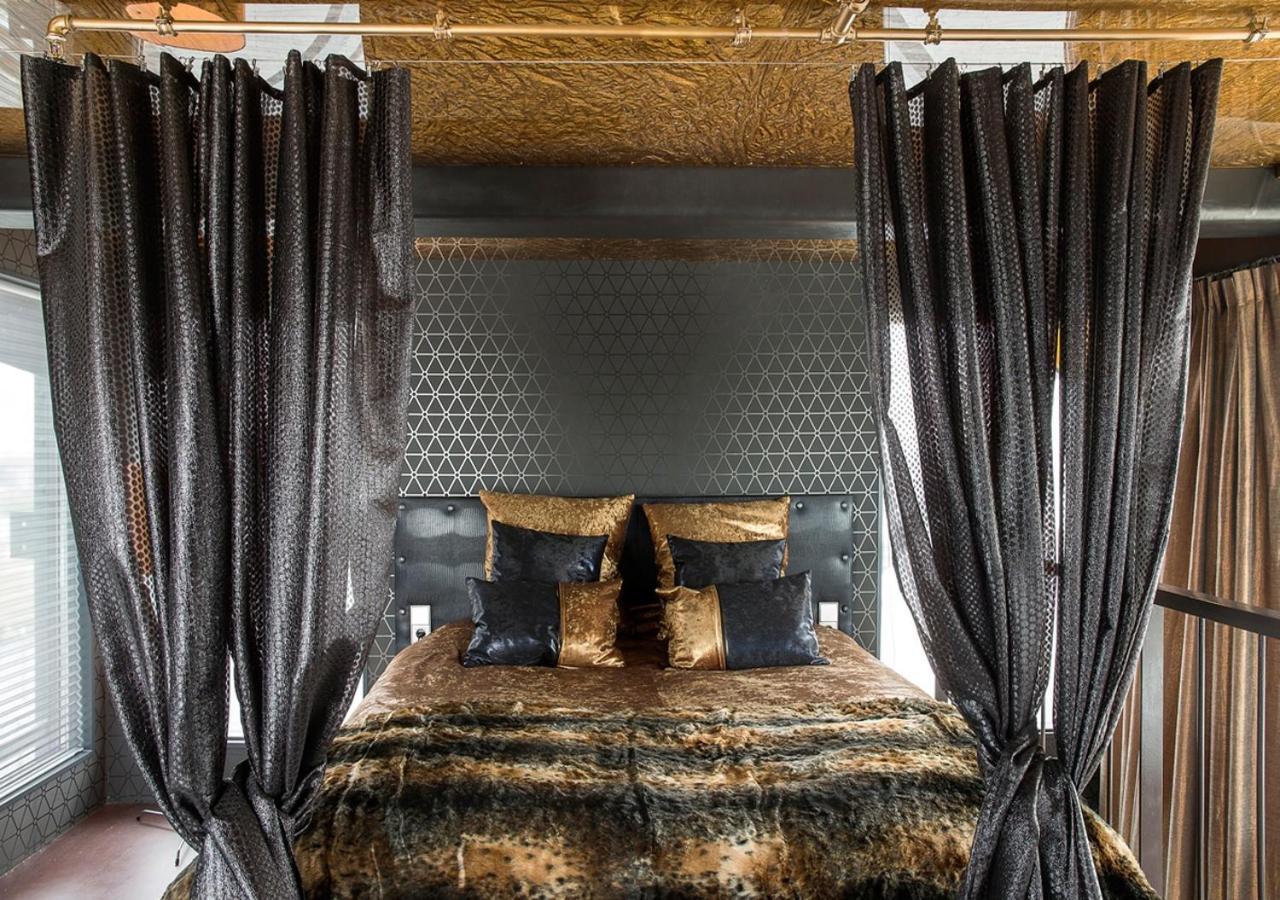 Faralda Crane Hotel 5*