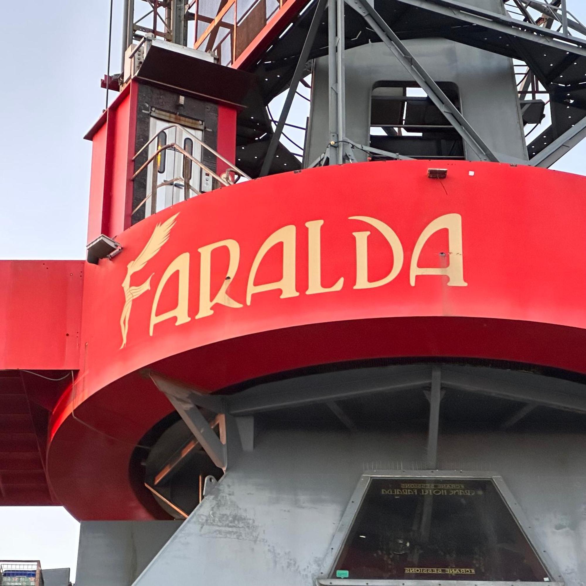Faralda Crane