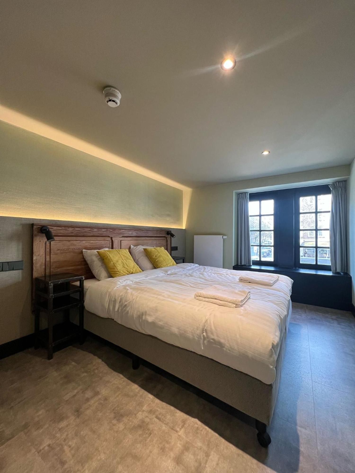 Hotel Amigo 2*
