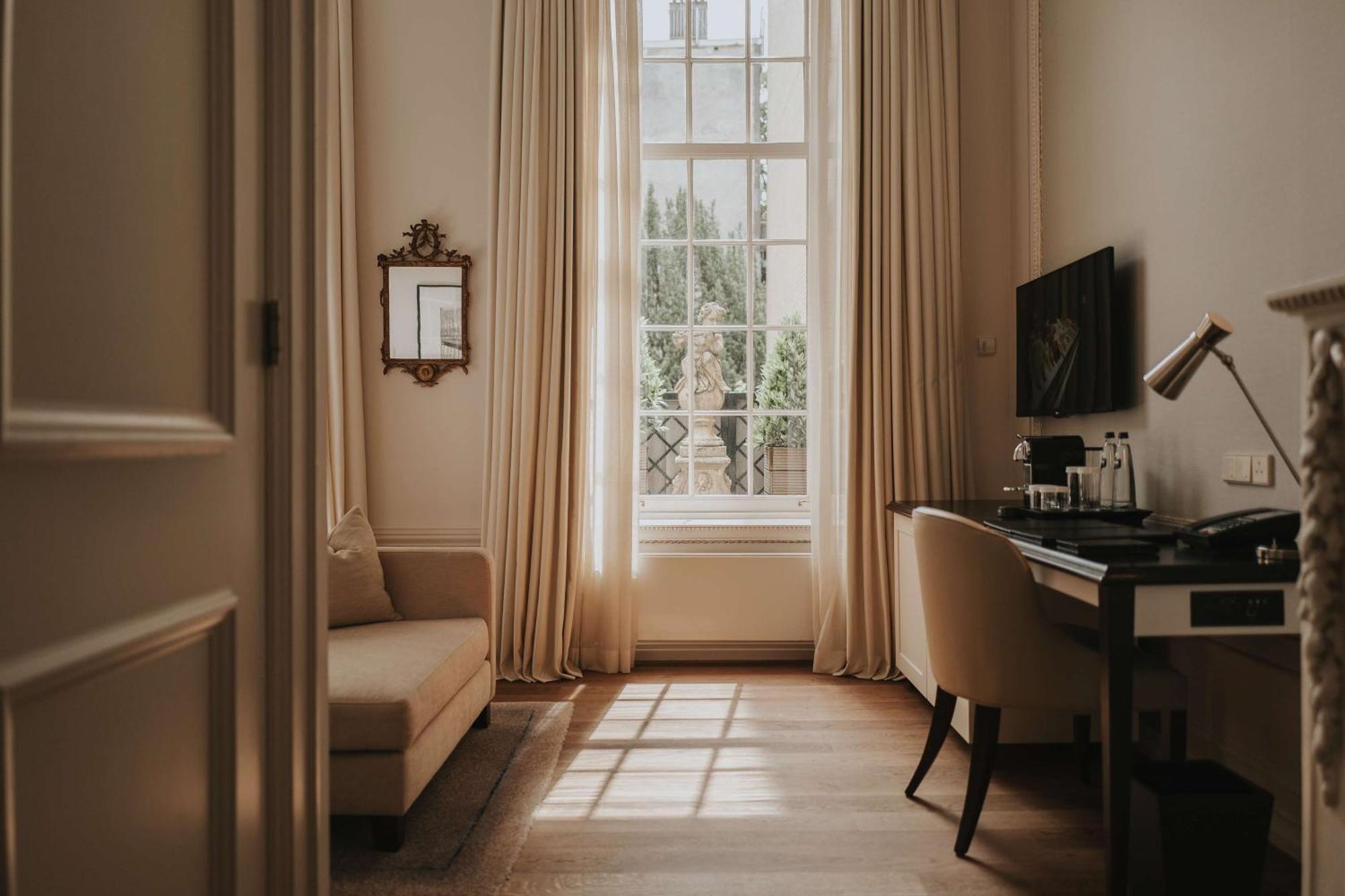 Waldorf Astoria Hotel 5*