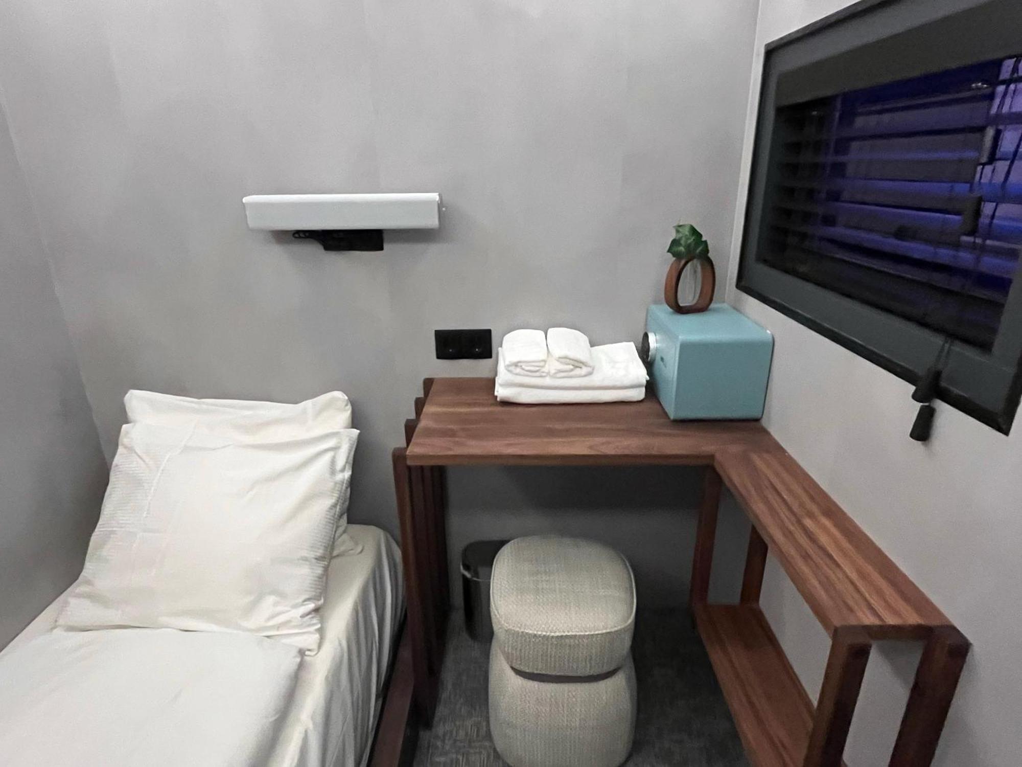 The Hyve Capsule *