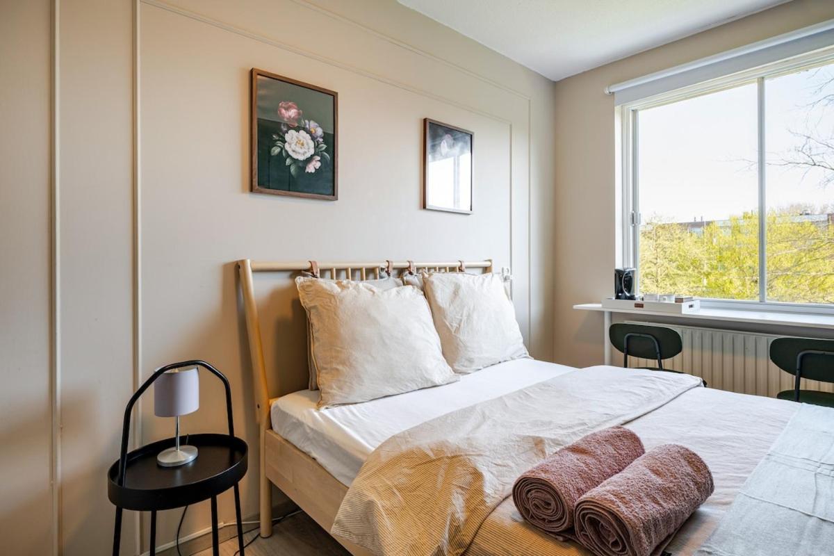 In 10 Minutes - Nearby Metro Homestay Amsterdam
