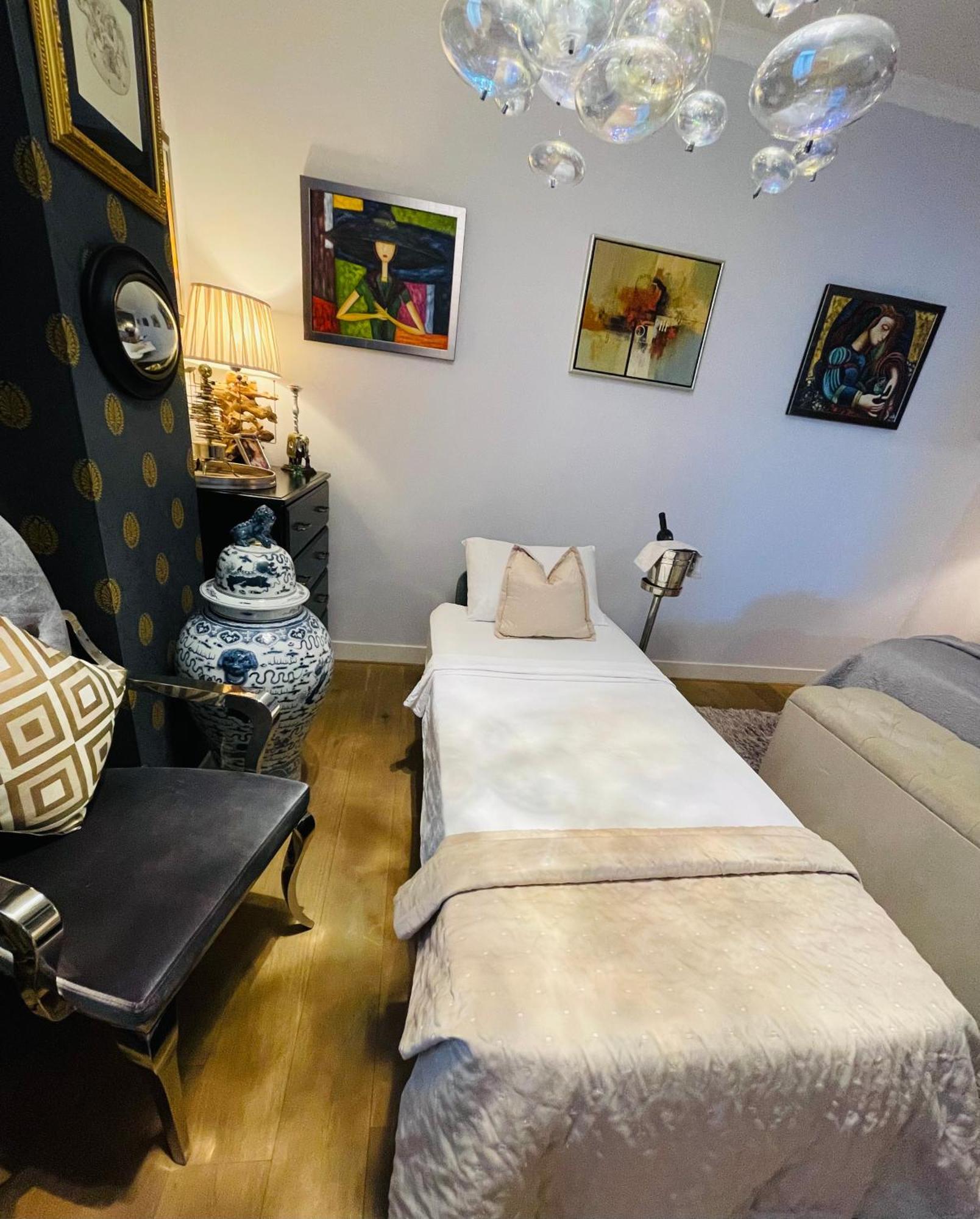Luxury Center With Canal View 1 Kingsize Bed And 1 Sleeping Sofa Amsterdam