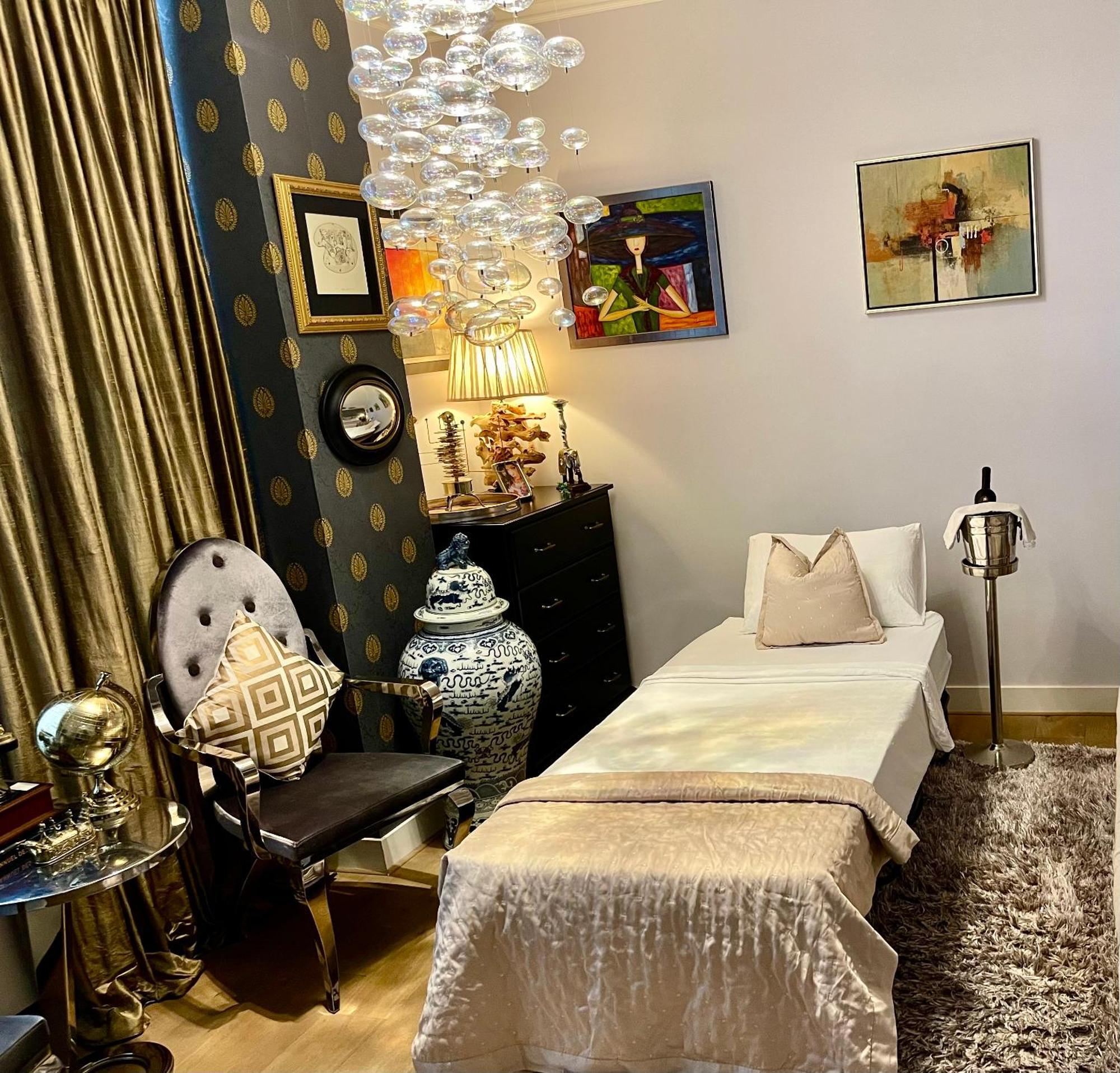 Luxury Center With Canal View 1 Kingsize Bed And 1 Sleeping Sofa * Amsterdam