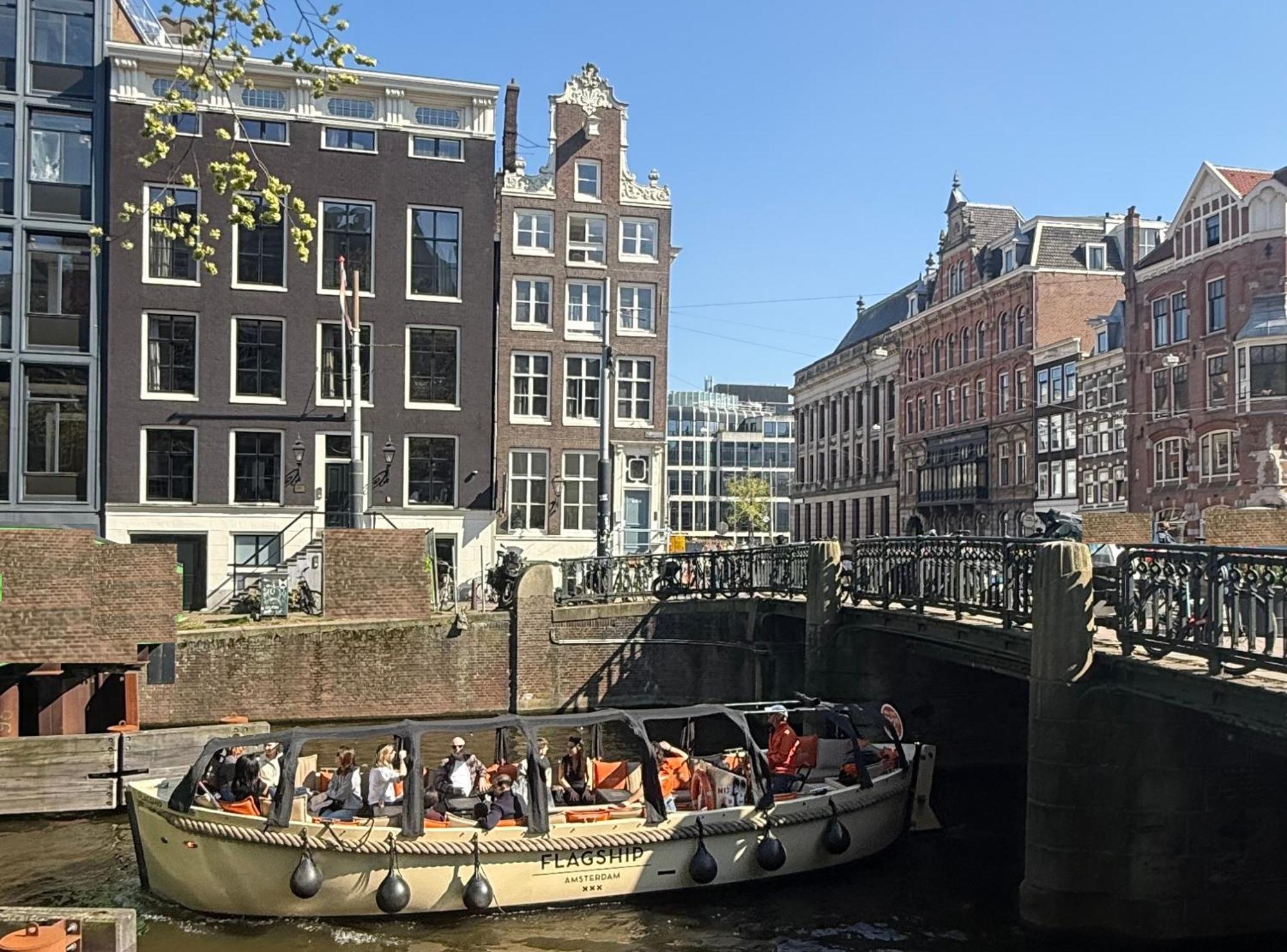 Two Bedroom In Historic Canalhouse From 1618 - Centre