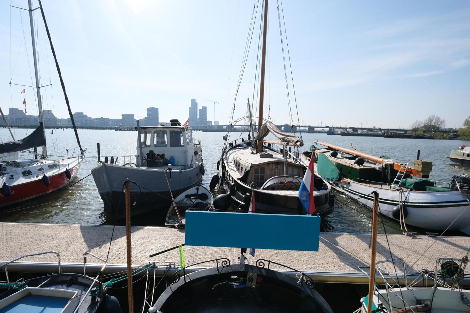 It's A Tent - On A Boat! Tenda de luxo *
