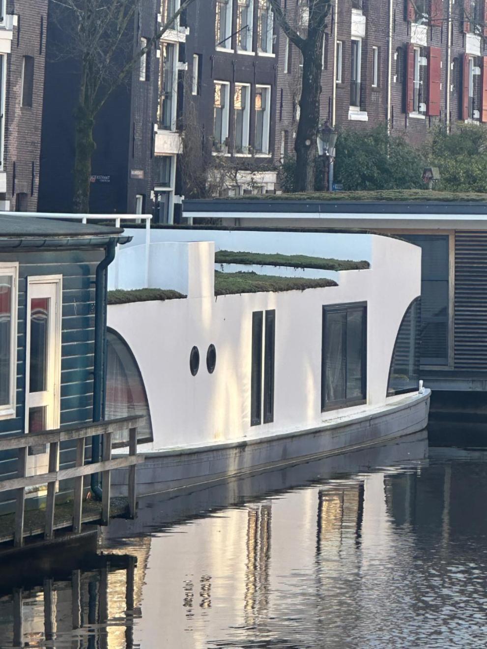 Houseboat Bnb The Floating Nest *