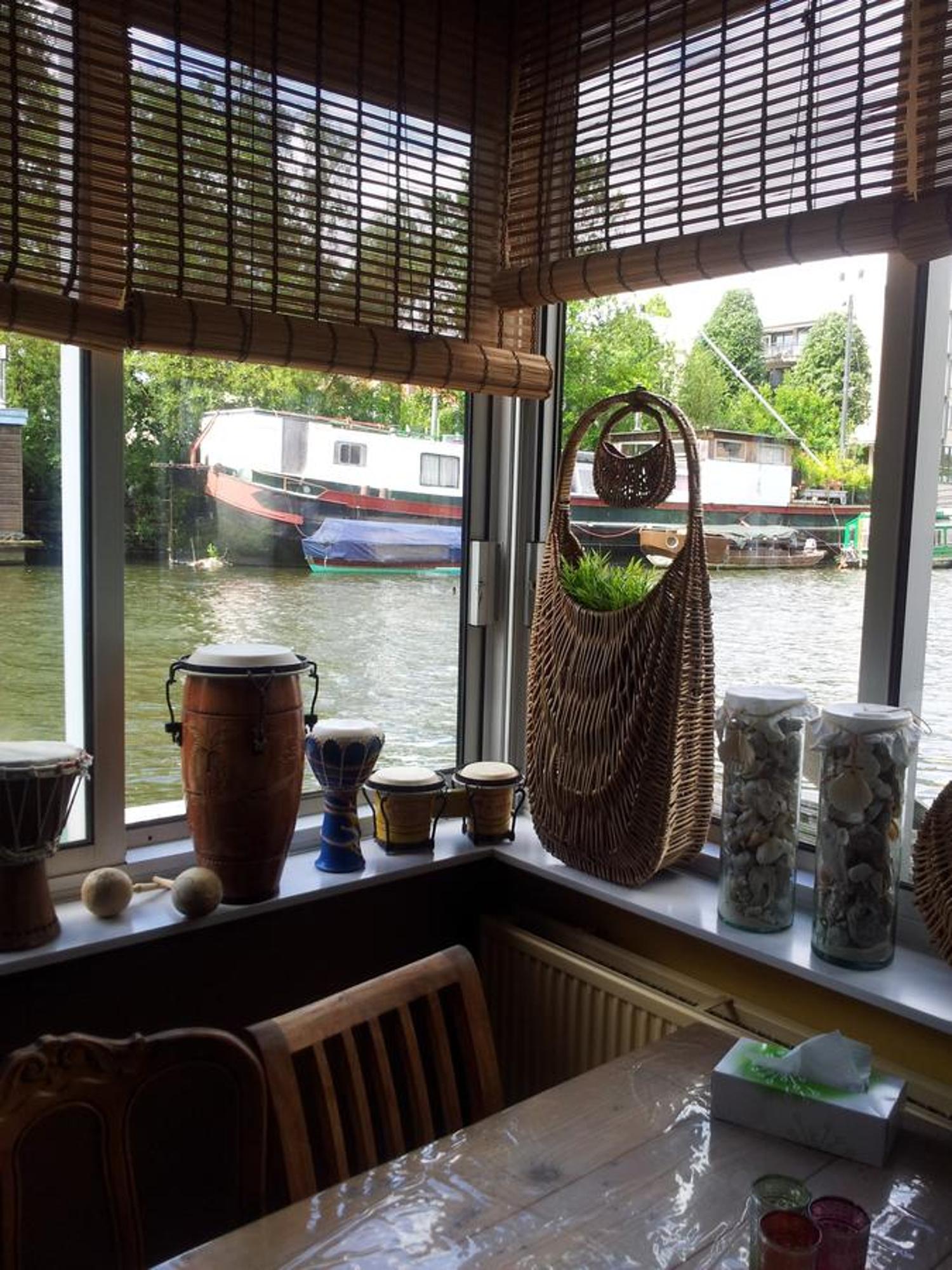 Anna's Houseboat Amsterdam