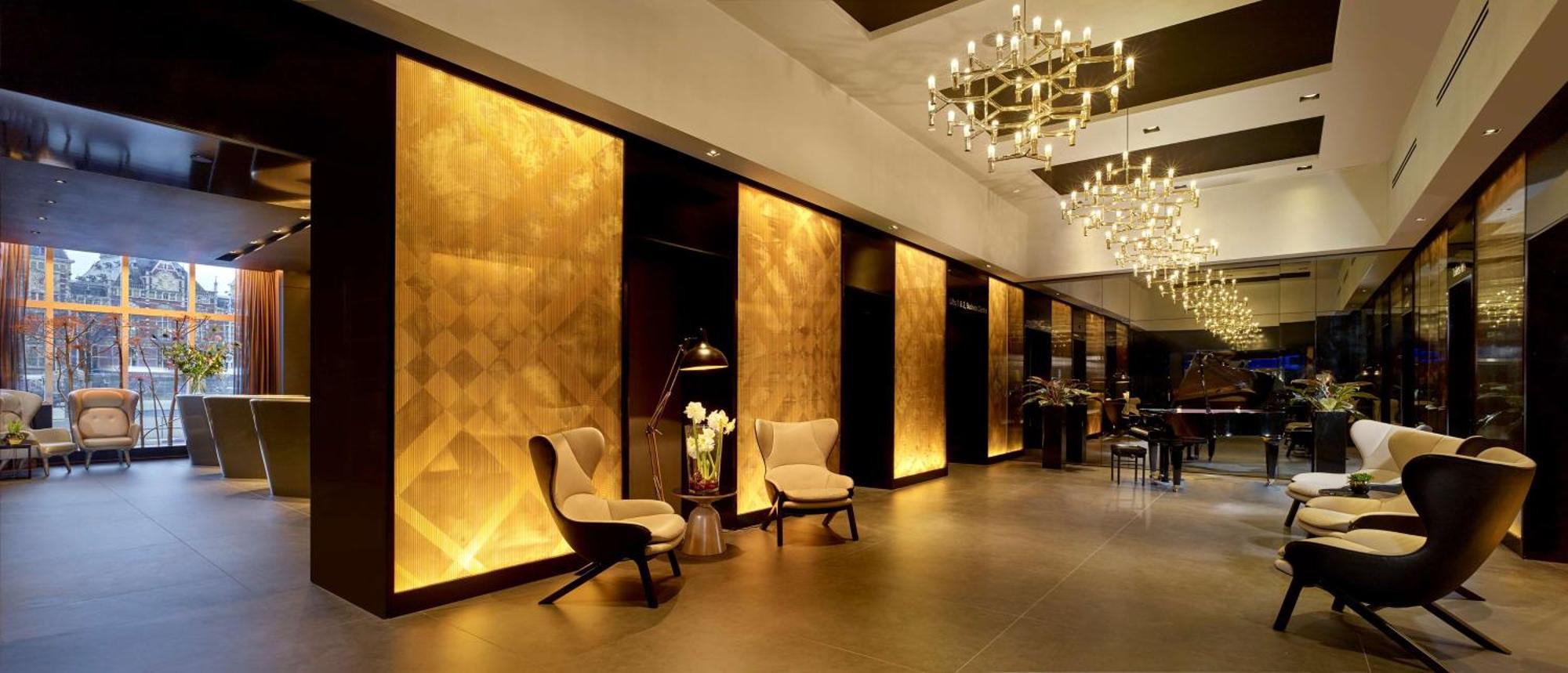 Park Plaza Victoria Hotel