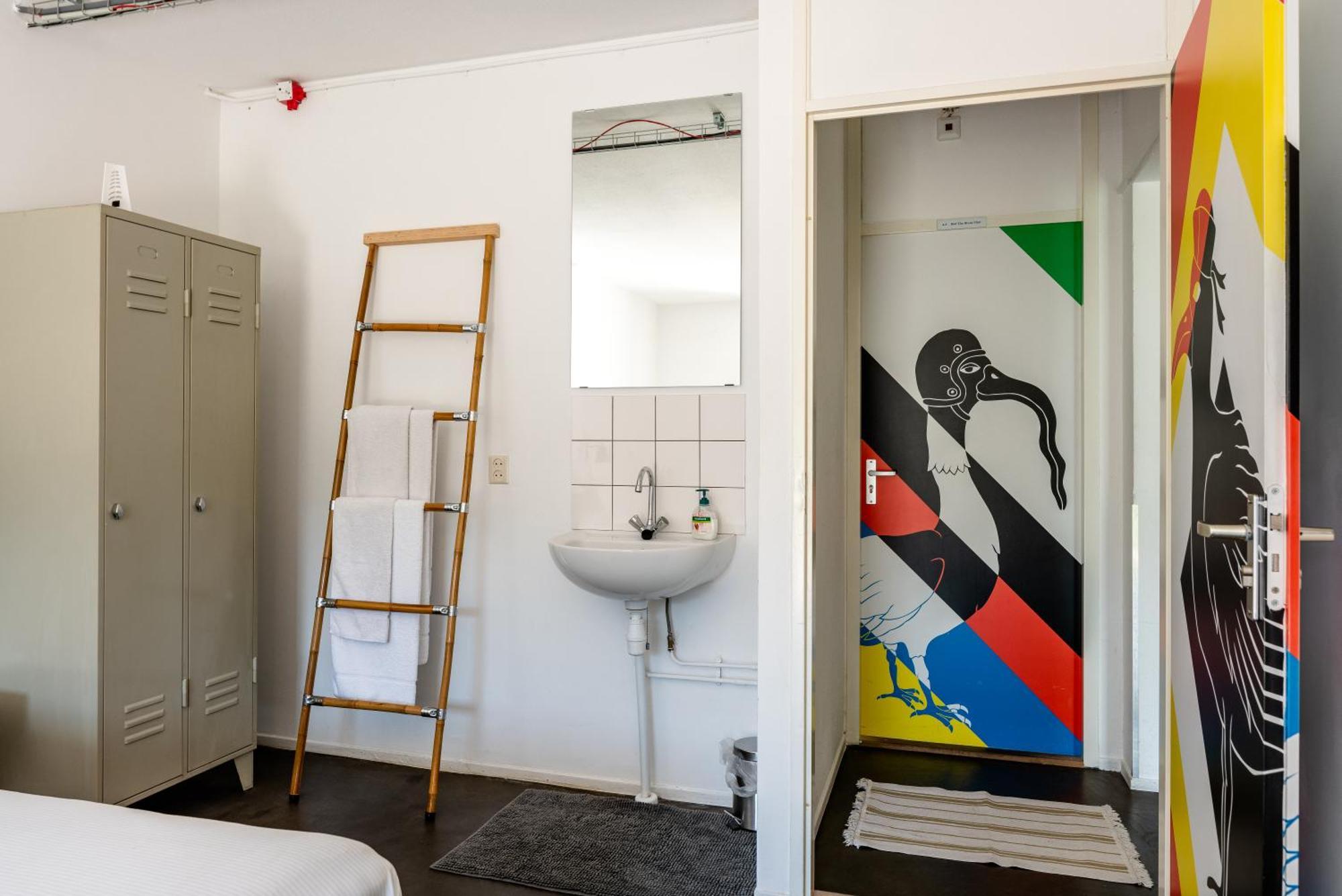 Hotel Zuid Oost Heesterveld / Zoh