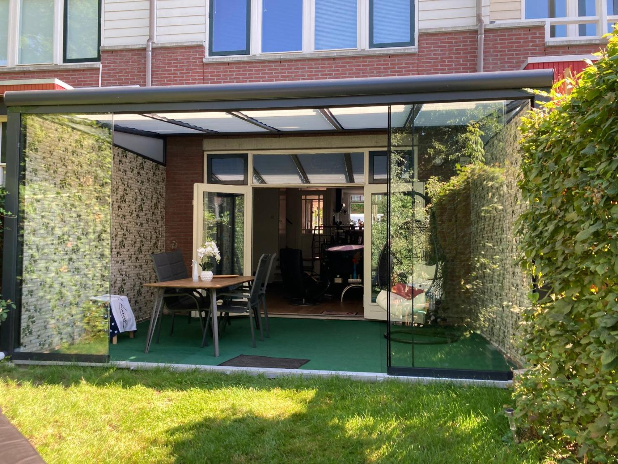 Couette-café Charming With Free Parking