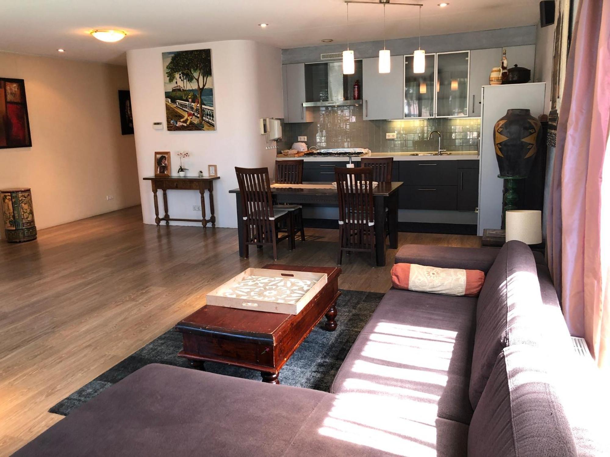 Lounge Park Apartment