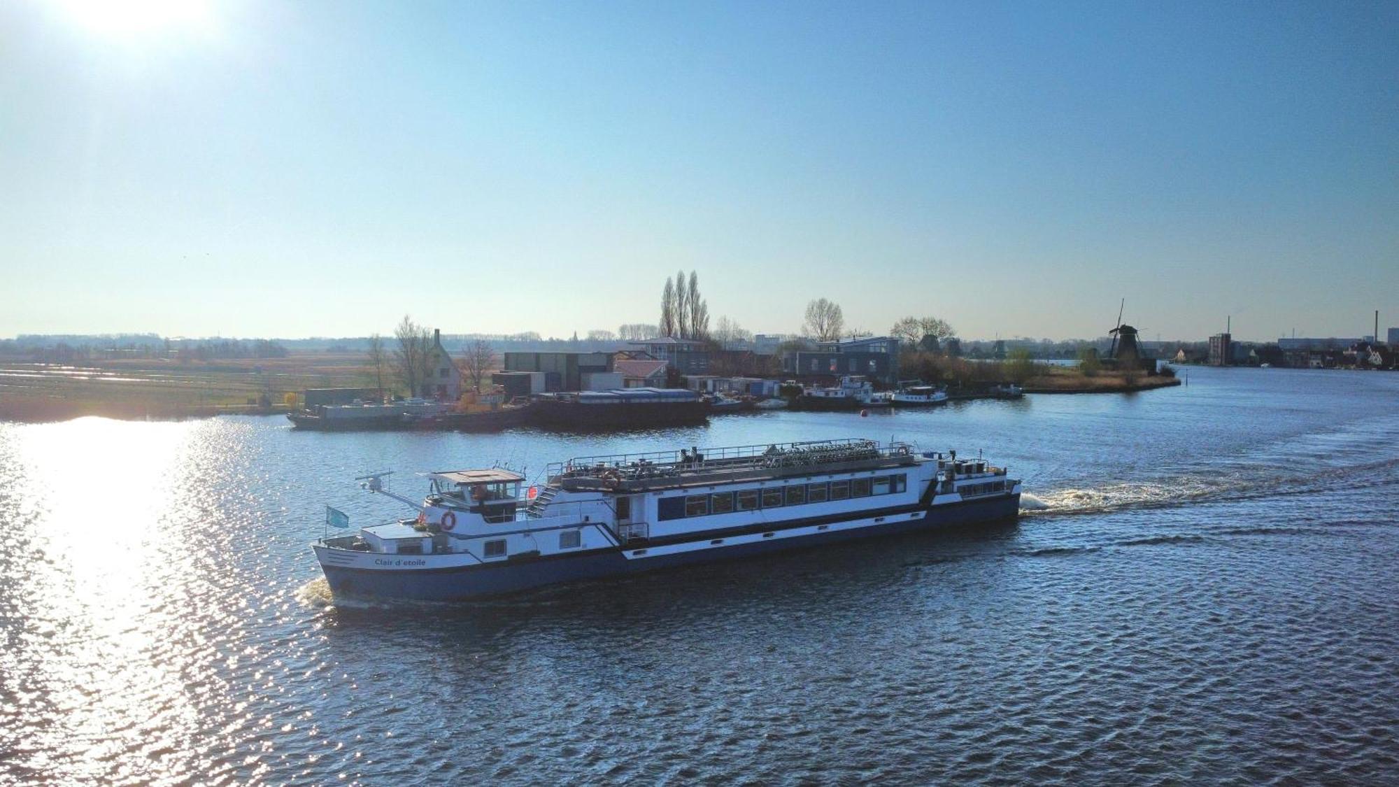 Botel Zwaantje *
