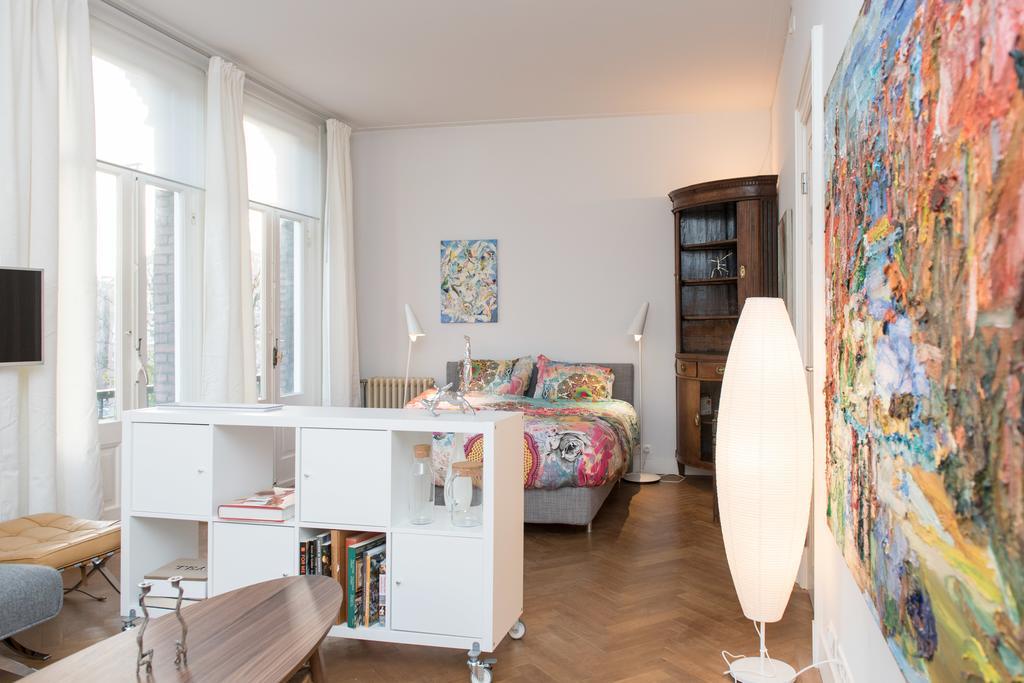 Sleeping Beauty Suite Amsterdam Bed & Breakfast