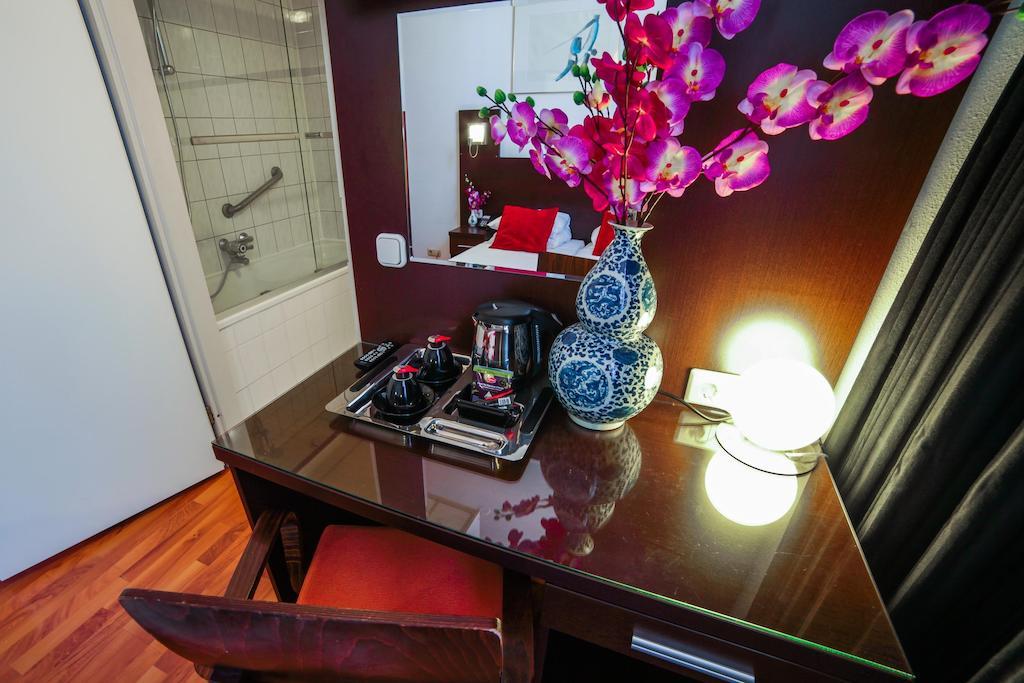 Hotel Falcon Plaza Centre 3*