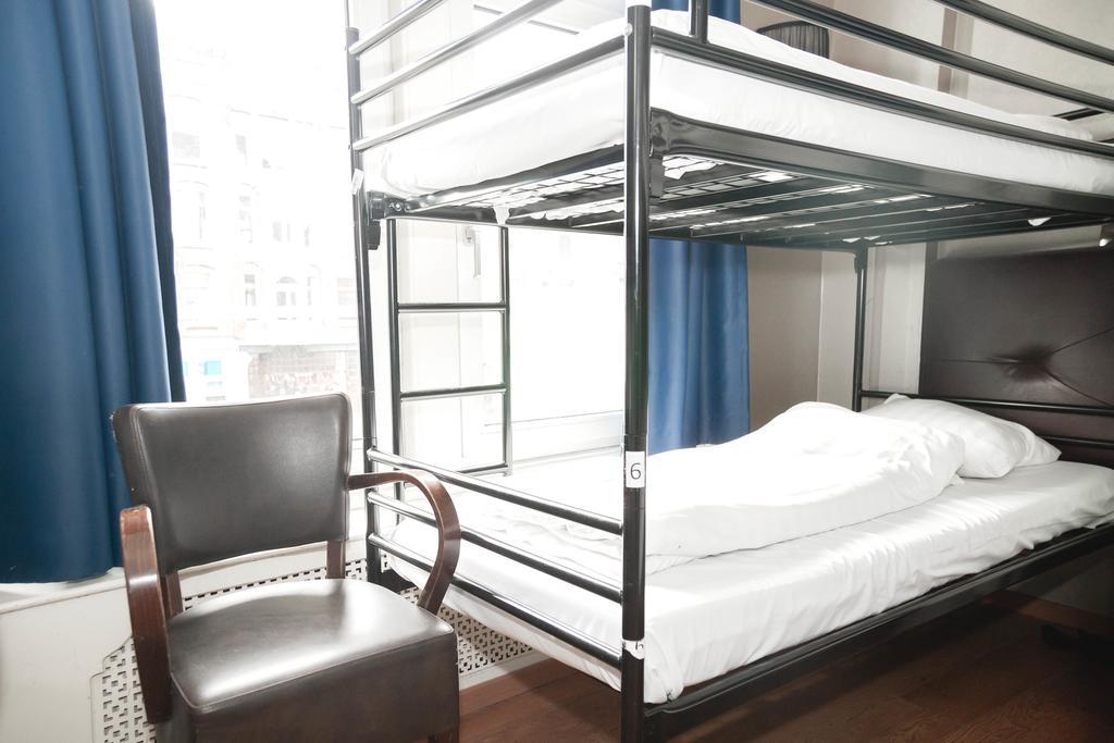 Hostel Princess Leidse Square