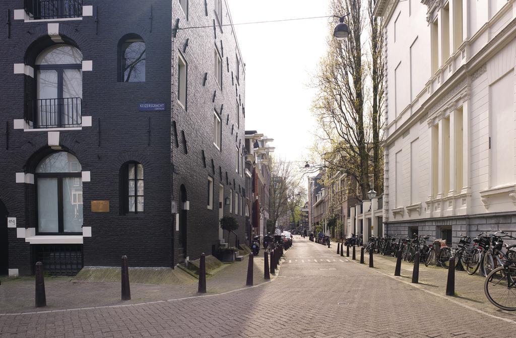 Juul's Apartment *