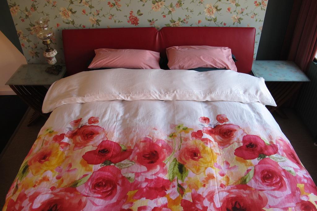 Wild Roses Amsterdam