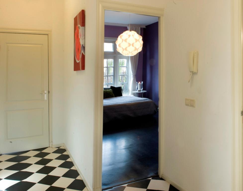 Apartment Red Light Residence *