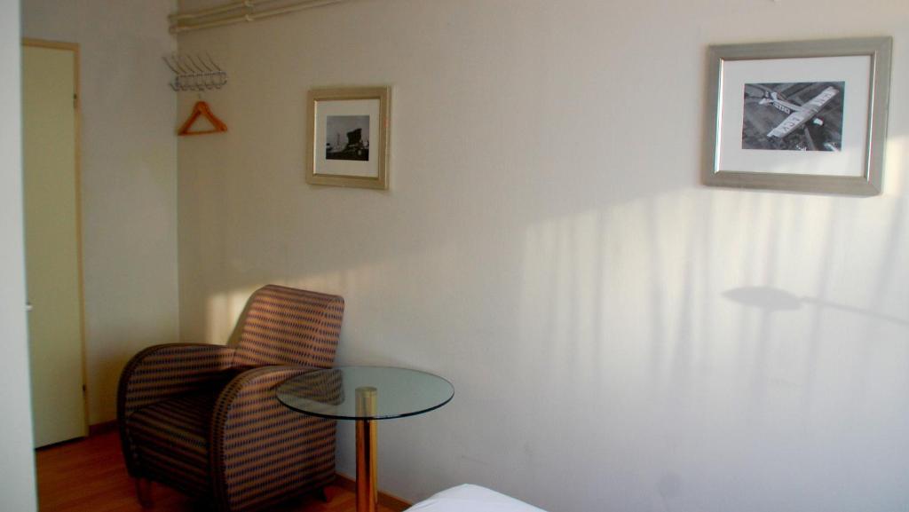 Albergue Budget Hostel Bargain Toko