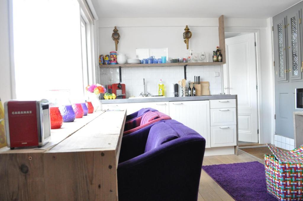 Rent A Houseboat Botel