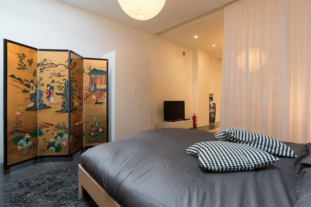Bed & Breakfast White