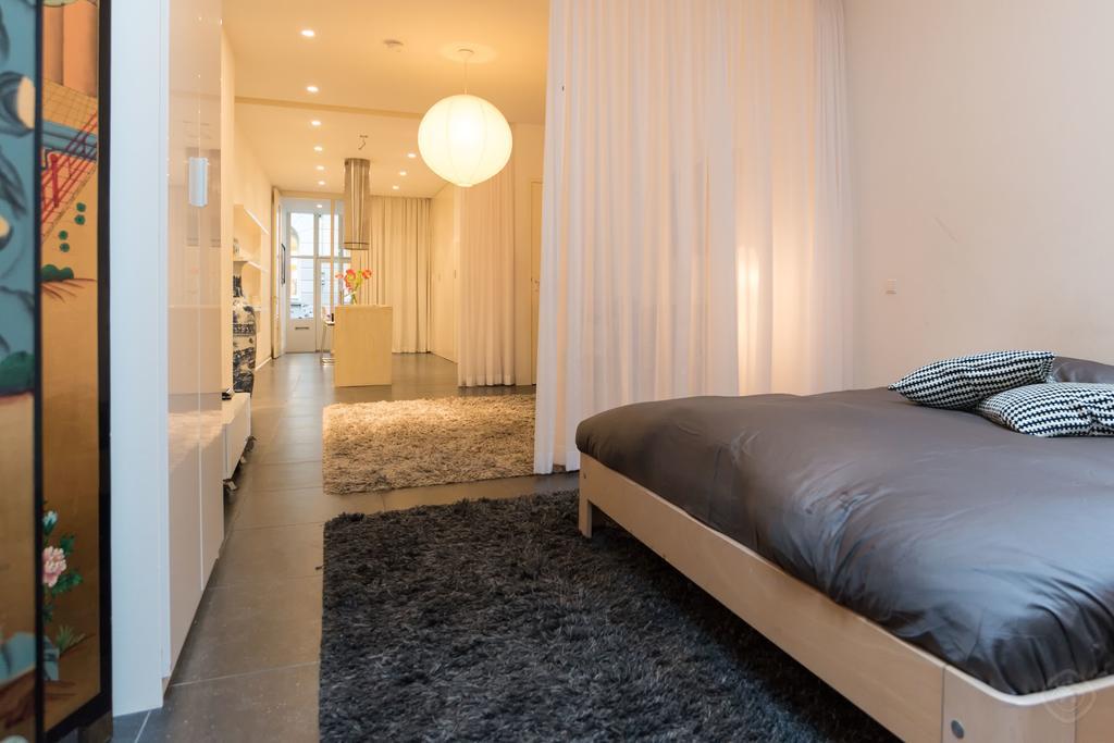 Bed & Breakfast White