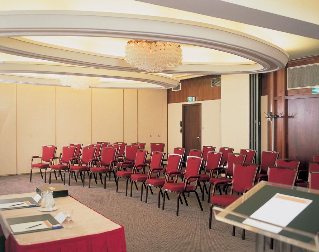 Nh Leidseplein Hotel