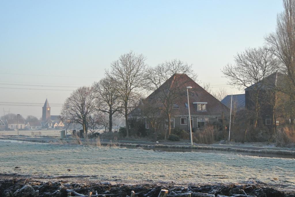 Voorhuis En Klein Waterland *