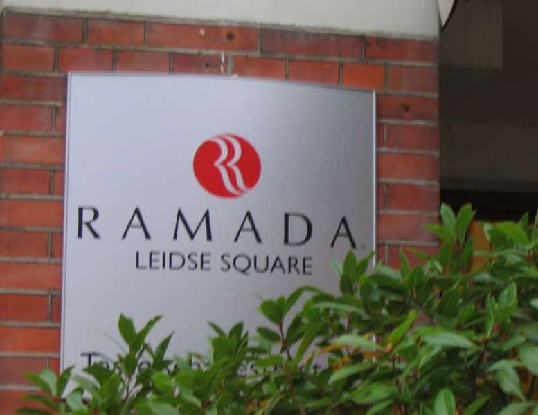 Leonardo Center 4*