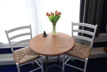 Tulip Of Acomodação com café da manhã  3*