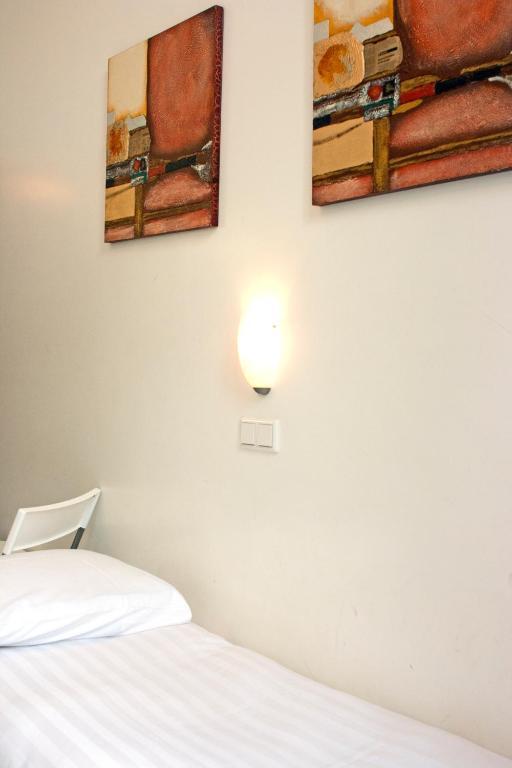 Max Hotel
