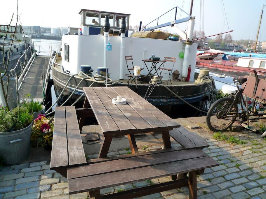 Borneokade Houseboat * Amsterdam