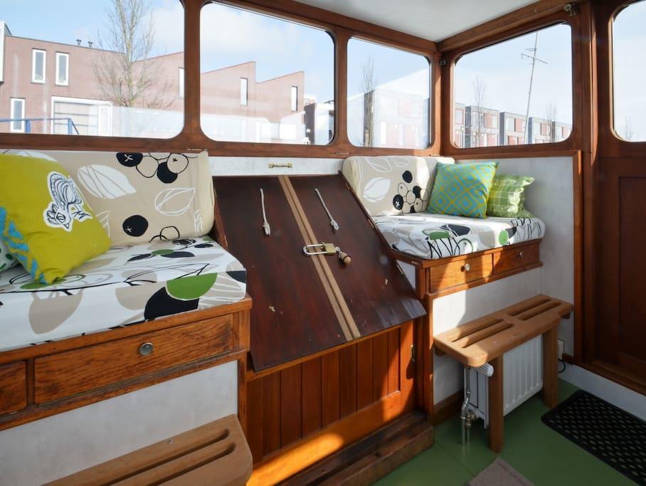 Borneokade Houseboat Bed & Breakfast *