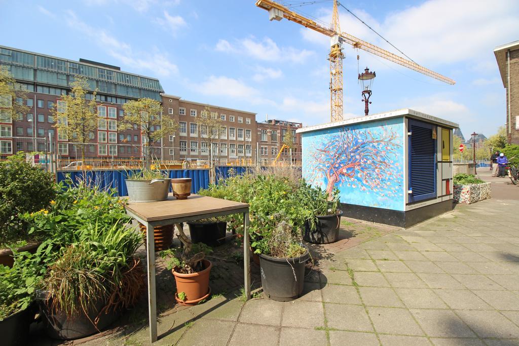 Couette-café Ground Floor Canal Amsterdam
