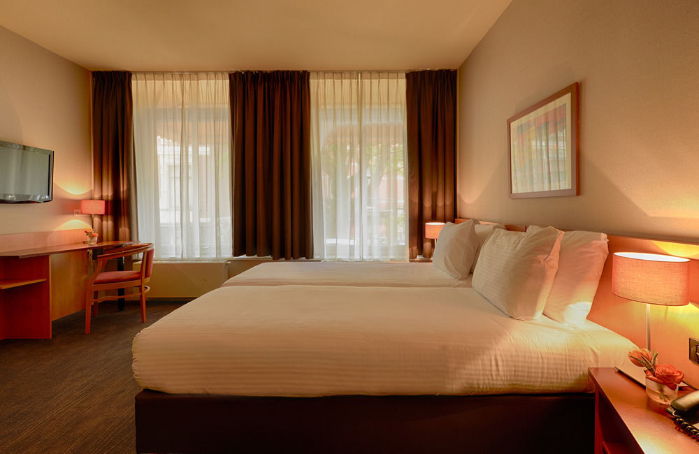 Leonardo Center Hotel