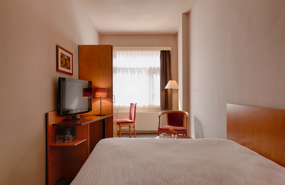 Hotel Leonardo Center 4*