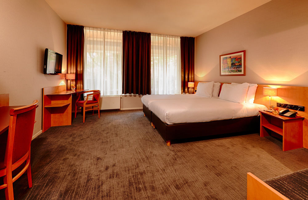 Leonardo Center Hotel 4*