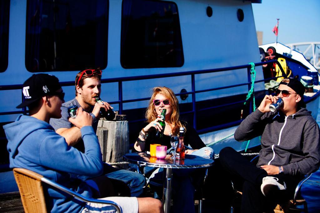 Bateau-hôtel Amicitia 2*