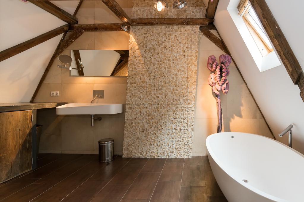 Penthouse Canal By Excellent *