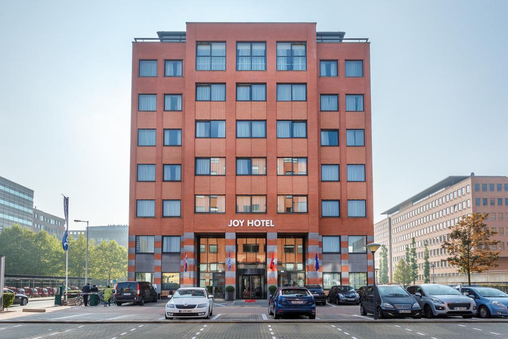 Joy Hotel 3*