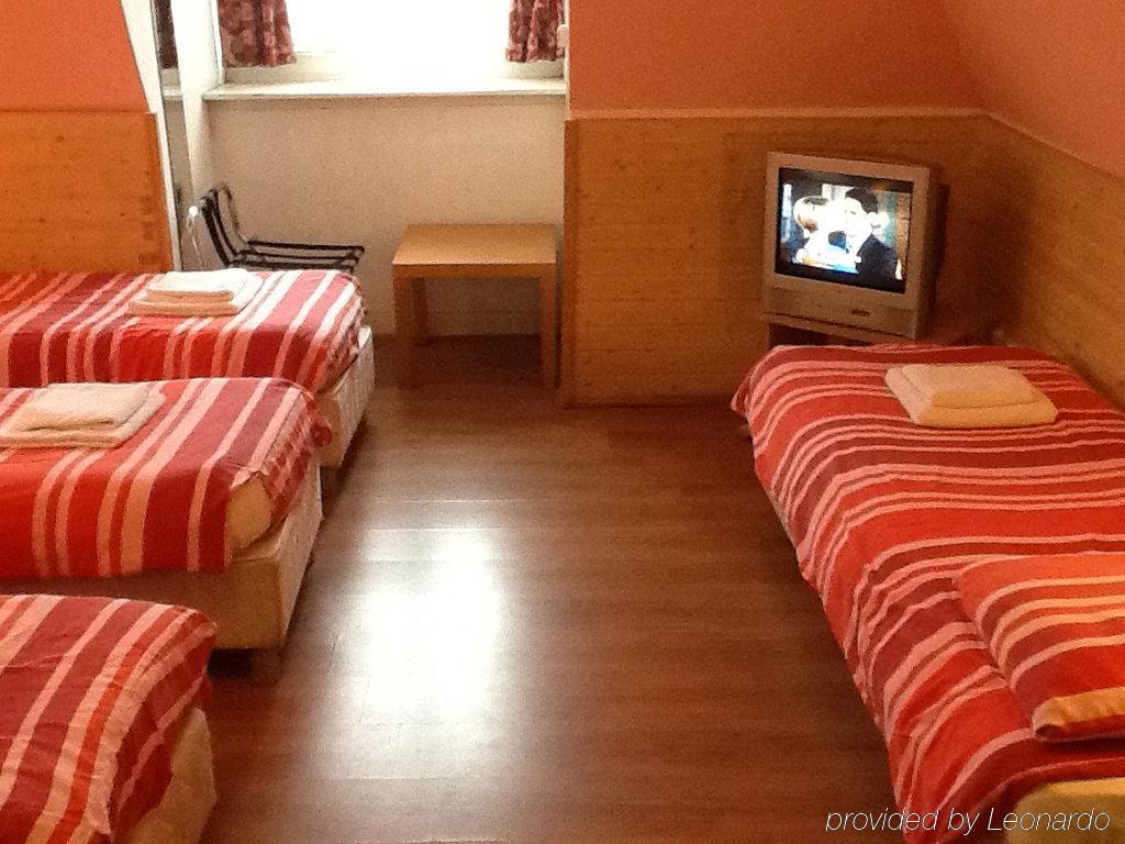 Hotel Max 2*