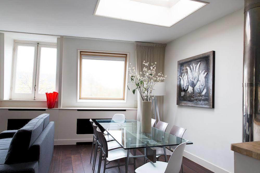 Marnix360apartments The Mansion 2*