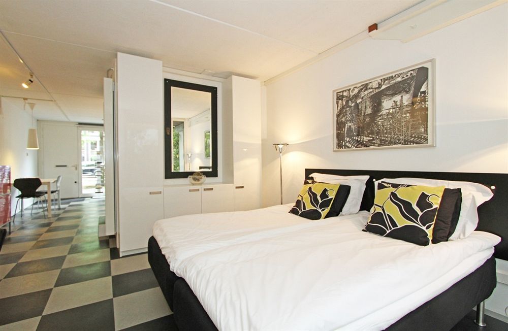 Bed & Breakfast Studio Bloemgracht 3*