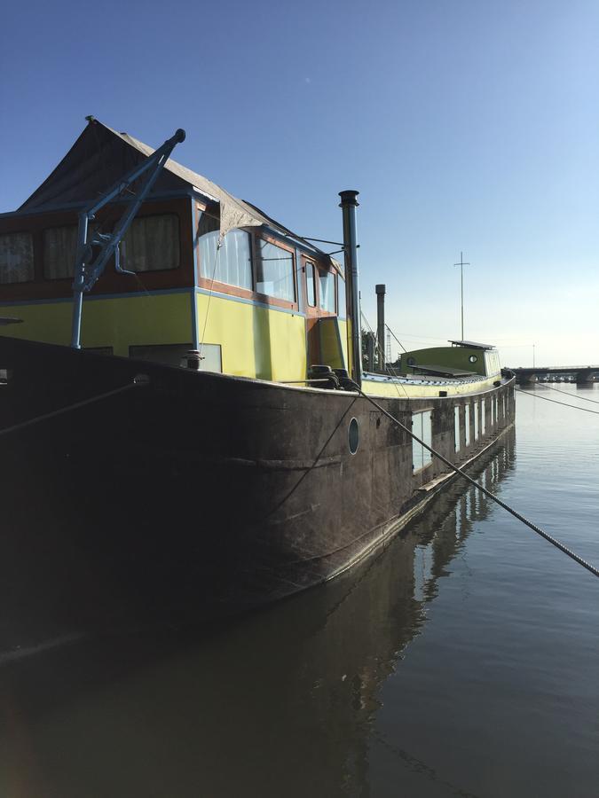 The Island Houseboat Amsterdam